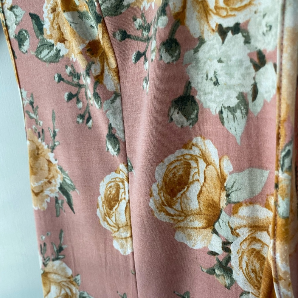 Francesca’s pink floral sundress - Picture 7 of 8